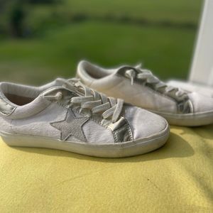 Vintage Havana Sneakers